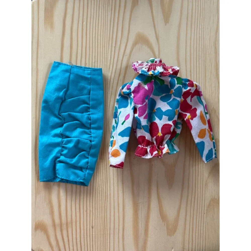 Vintage Mattel 1988 Barbie Weekend Collection Fashion #1529 Superstar Era Outfit